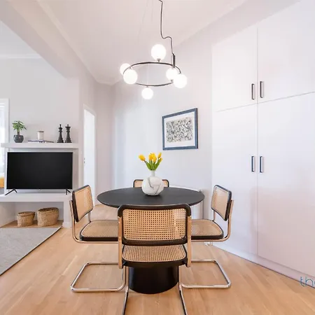 Sun-Splashed 2-Bdr Corner Apartment With Hillside Views! Athens Exterior photo